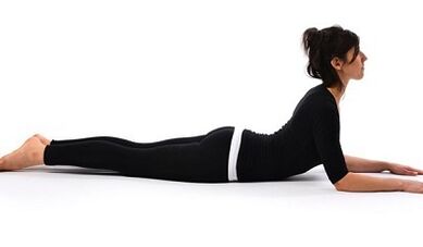 Bauchübungen fir Bauchfett ze verléieren